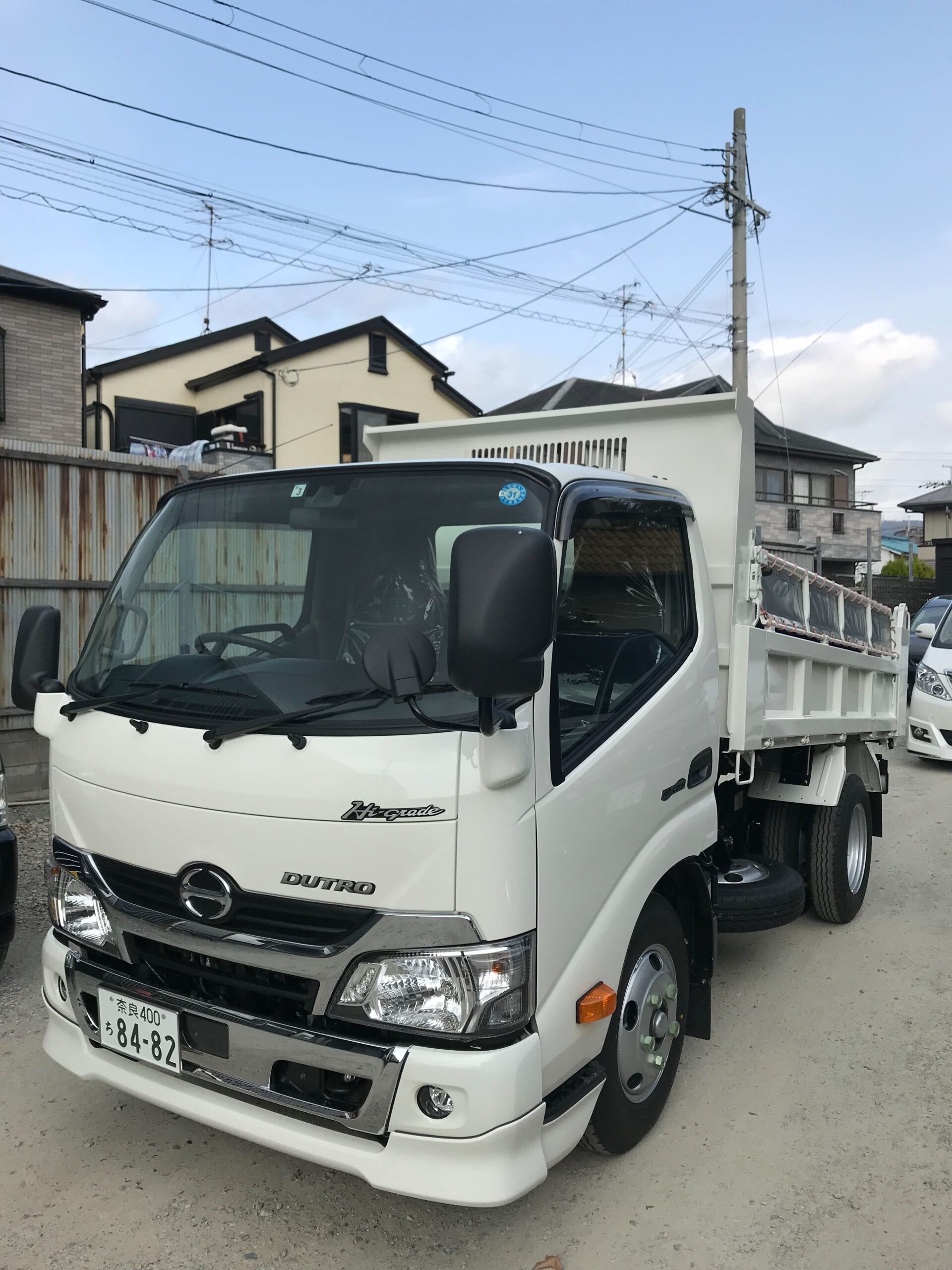 3tダンプの新車を追加